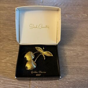 Vintage Sarah Coventry Golden Cherries Gold Tone Brushed Brooch Pin Cherry